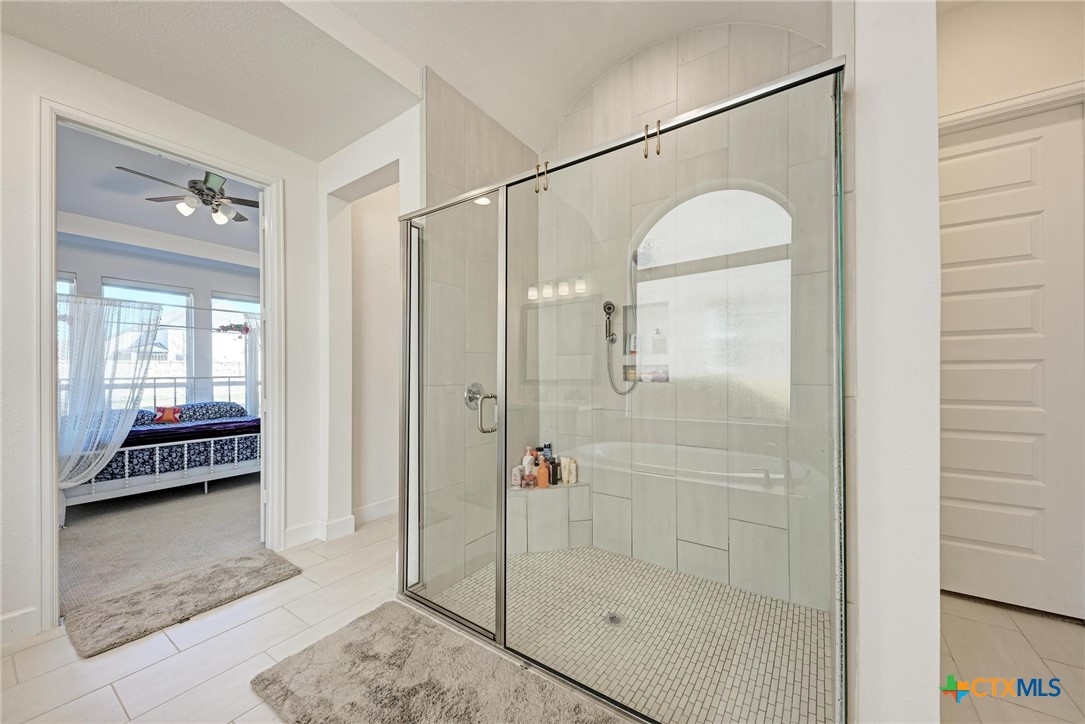 1536 Caylea Bluff Lane Property Photo 27