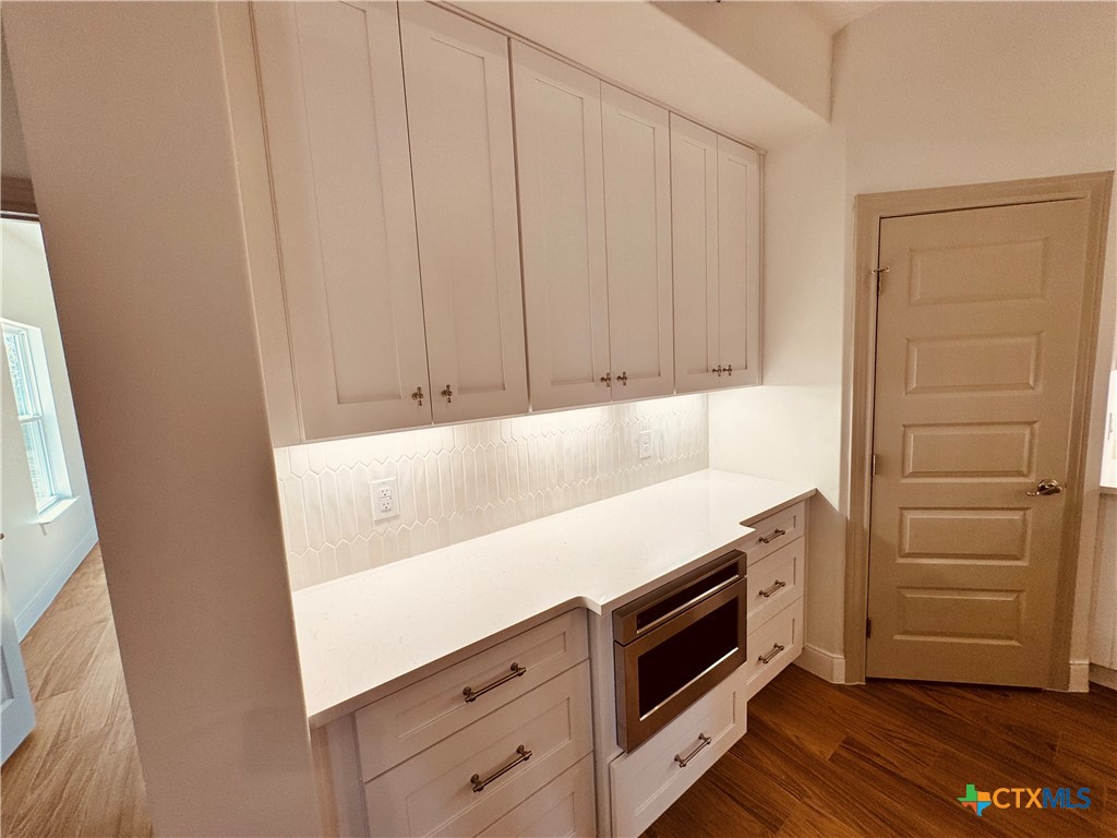 1736 Stallion Springs Property Photo 10