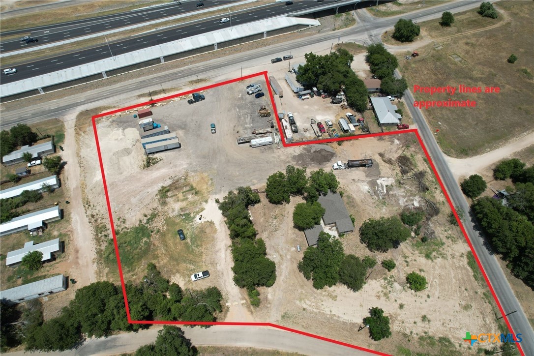 6055 W Us Highway 190 I-14 Property Photo 6