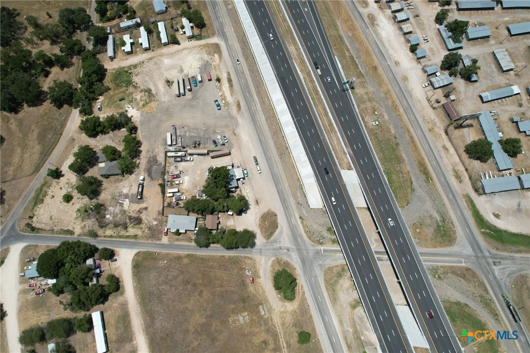 6055 W Us Highway 190 I-14 Property Photo 10