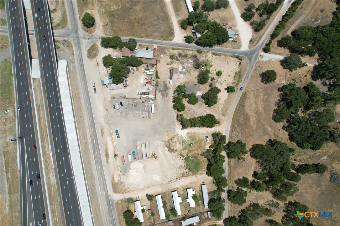 6055 W Us Highway 190 I-14 Property Photo 13