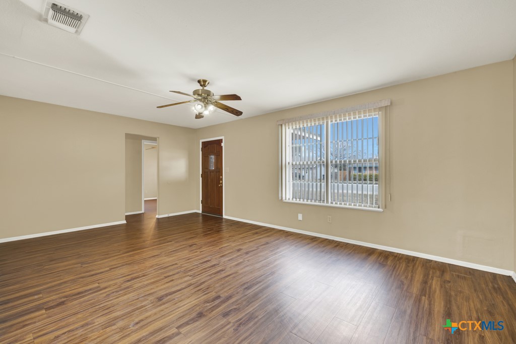 217 Gruene Road Property Photo 3