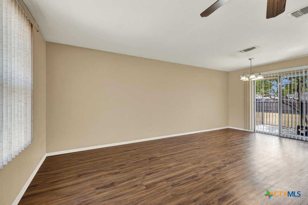 217 Gruene Road Property Photo 6
