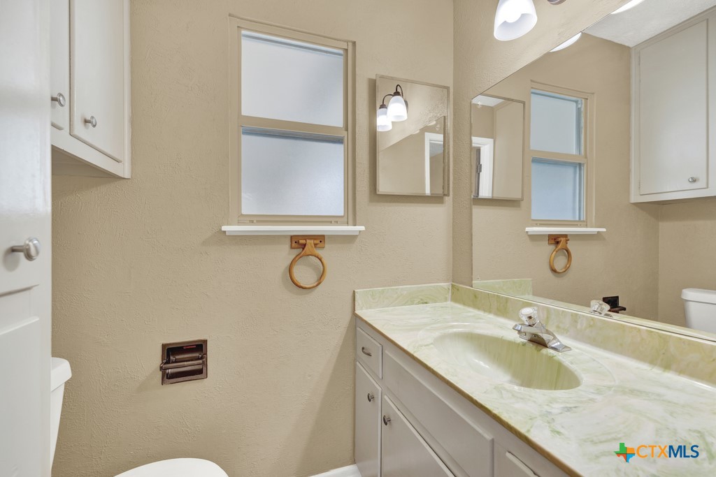 217 Gruene Road Property Photo 13