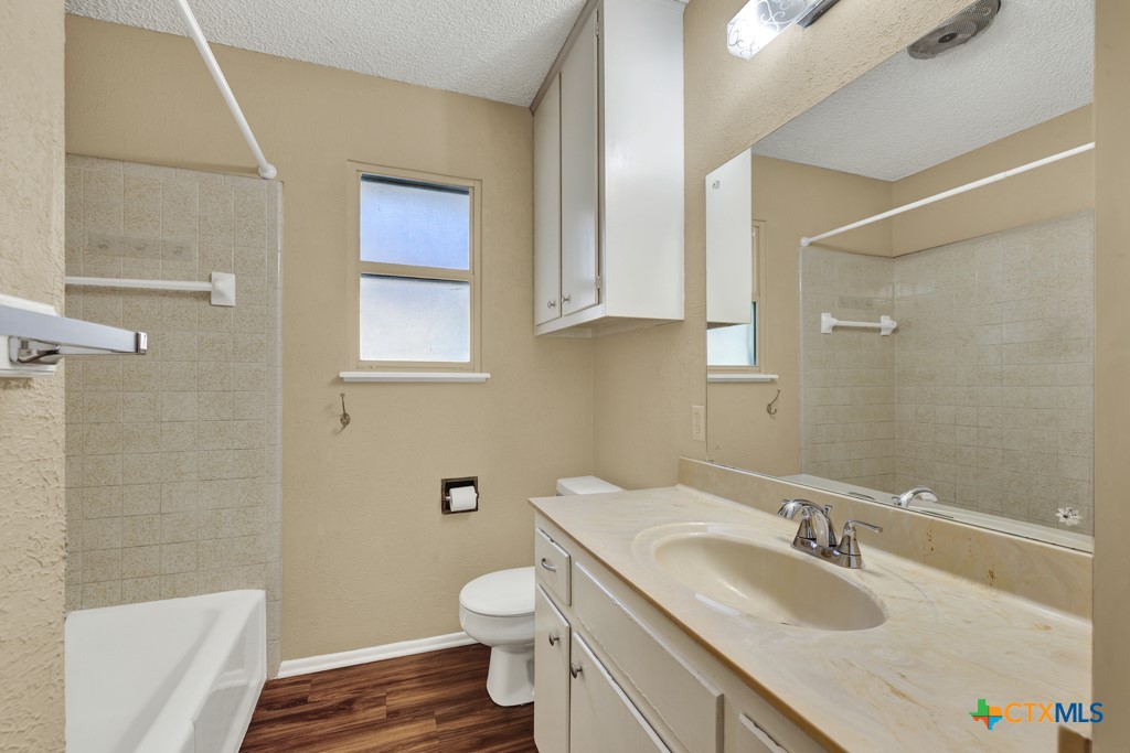 217 Gruene Road Property Photo 16