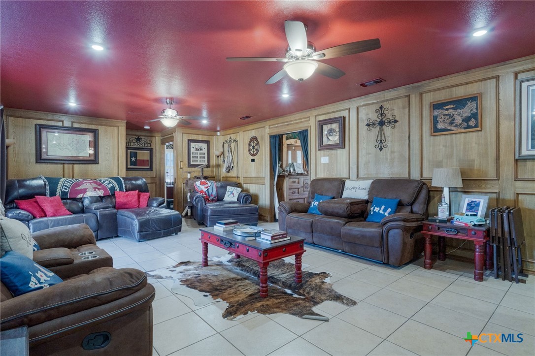 106 Sunny Lane Property Photo 10