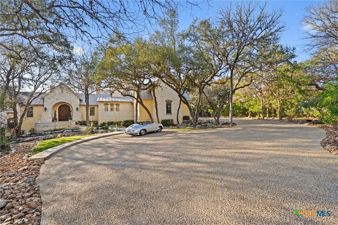 954 Riverforest Drive Property Photo 10