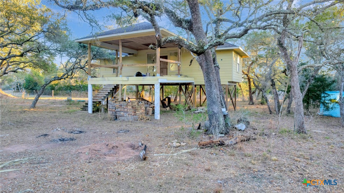 715 Private Road 1051 Property Photo 2