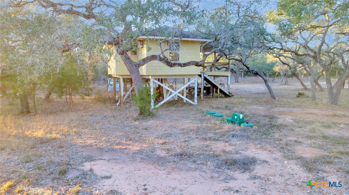 715 Private Road 1051 Property Photo 3