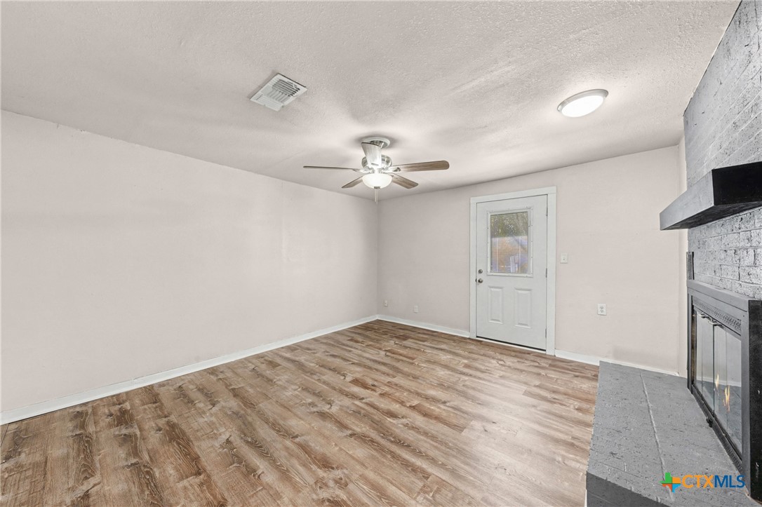 906 S 2nd Street Property Photo 18