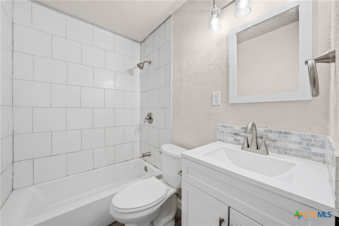 906 S 2nd Street Property Photo 22