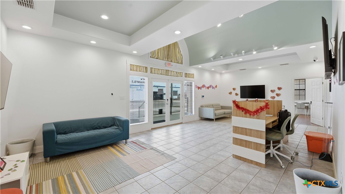 223 Lucinda Drive Property Photo 8
