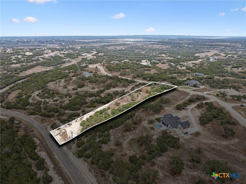 1009 Malbec Loop Property Photo 2
