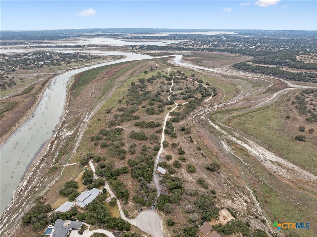 1009 Malbec Loop Property Photo 21
