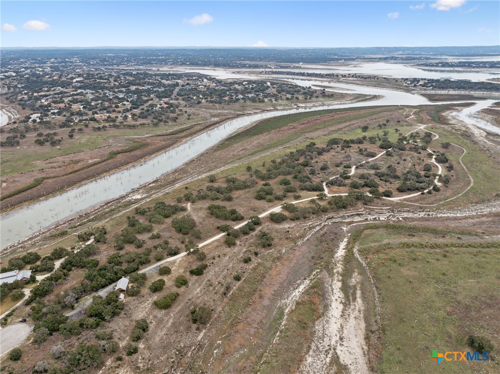 1009 Malbec Loop Property Photo 23