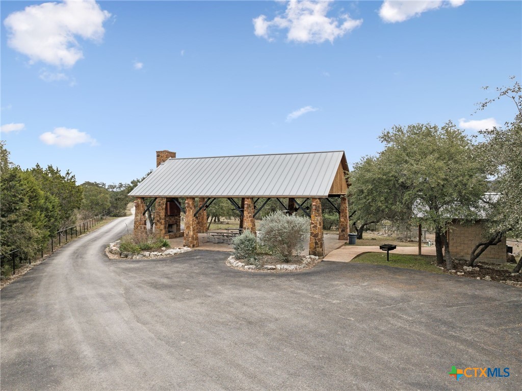 1009 Malbec Loop Property Photo 27