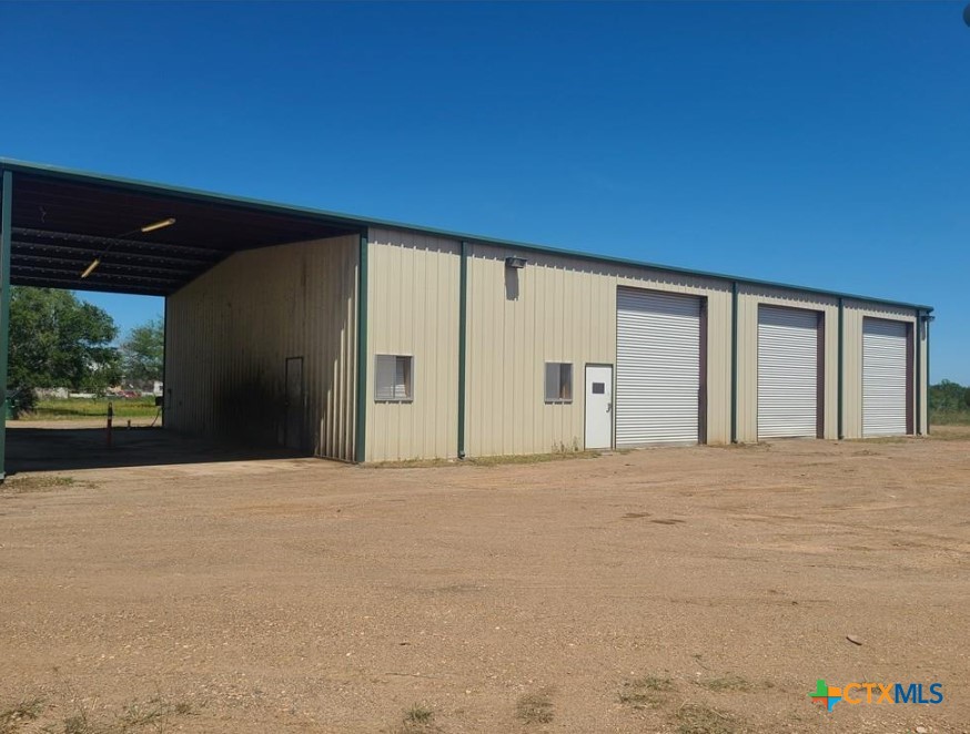 24 Rios Road Property Photo 2