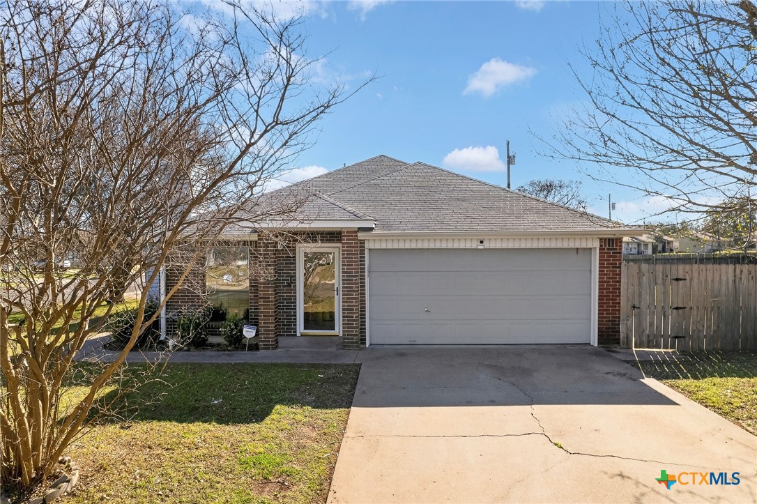 1060 Lindsey Circle
