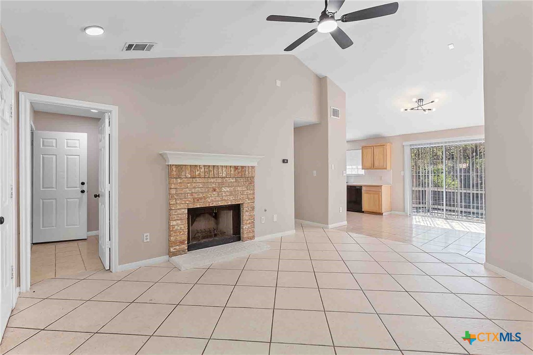 2003 Ramona Circle Property Photo 4