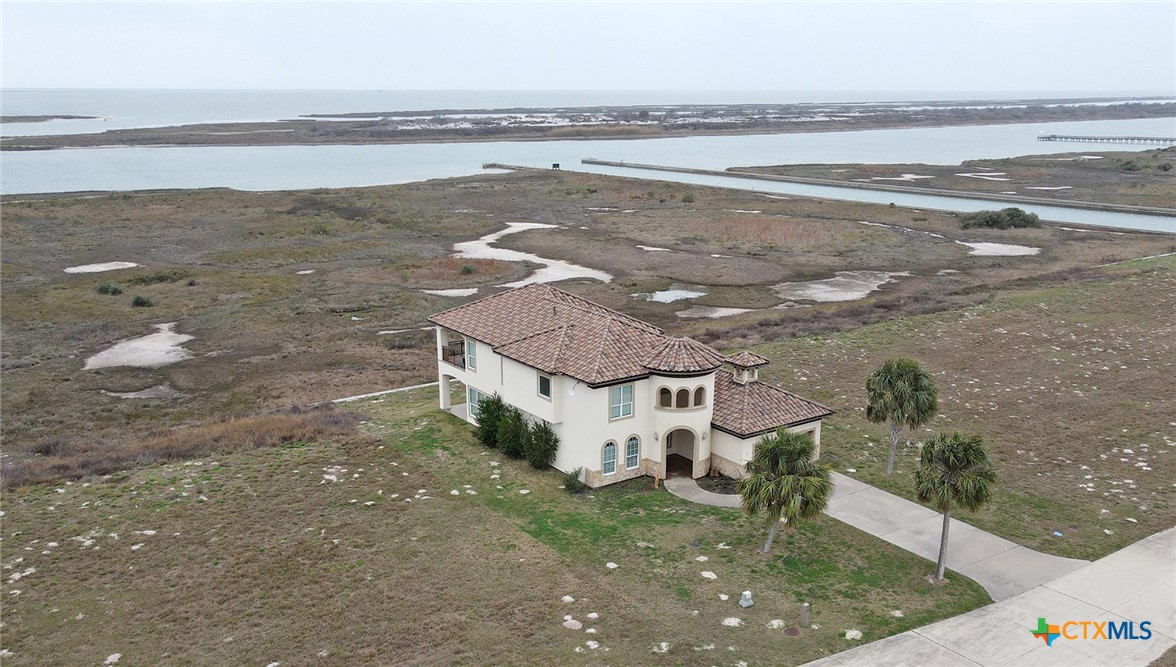 591 E Burgundy Bay Property Photo 1
