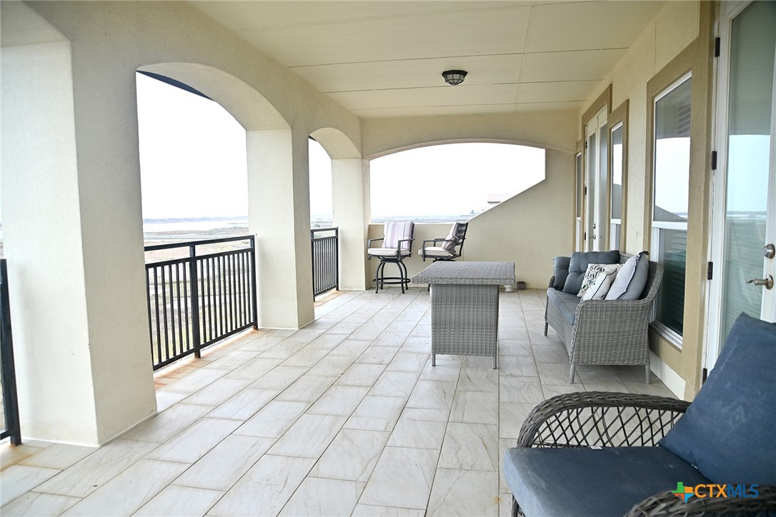 591 E Burgundy Bay Property Photo 36