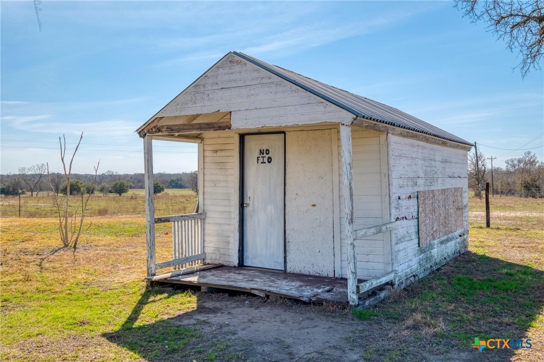 829 State Highway 21 Property Photo 10