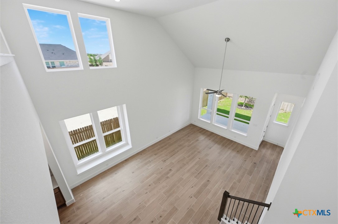 2558 High Ground Property Photo 7