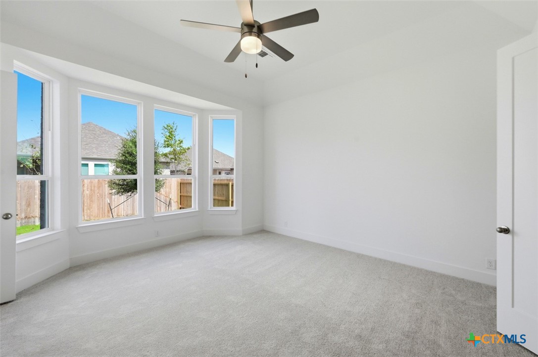 2558 High Ground Property Photo 9