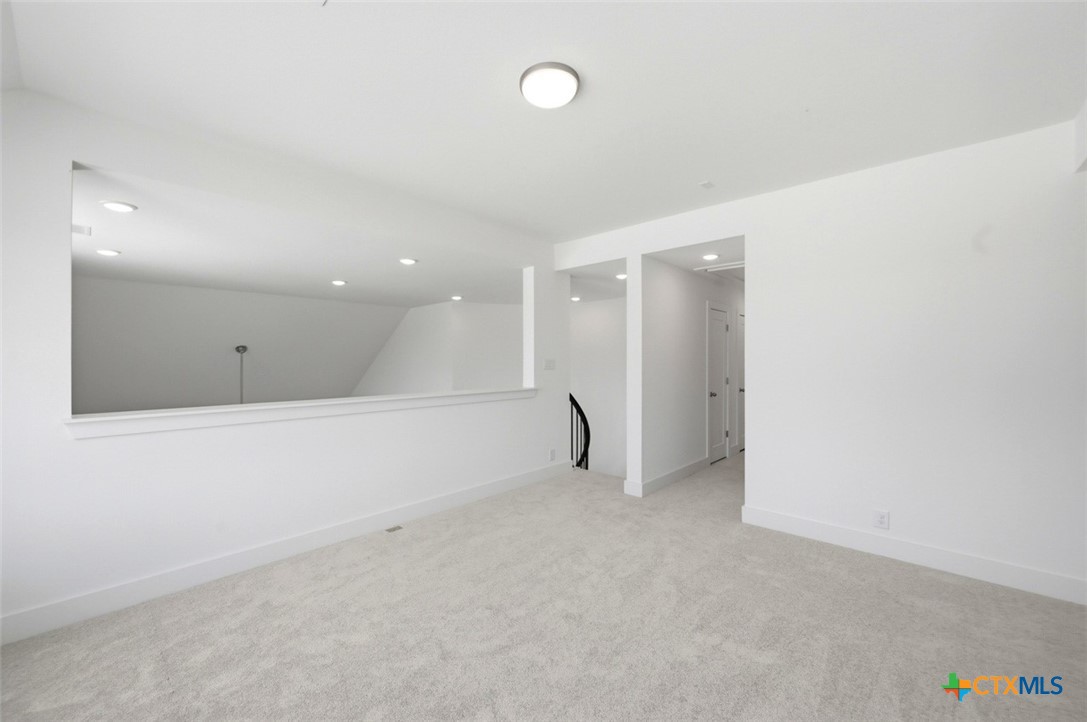 2558 High Ground Property Photo 17