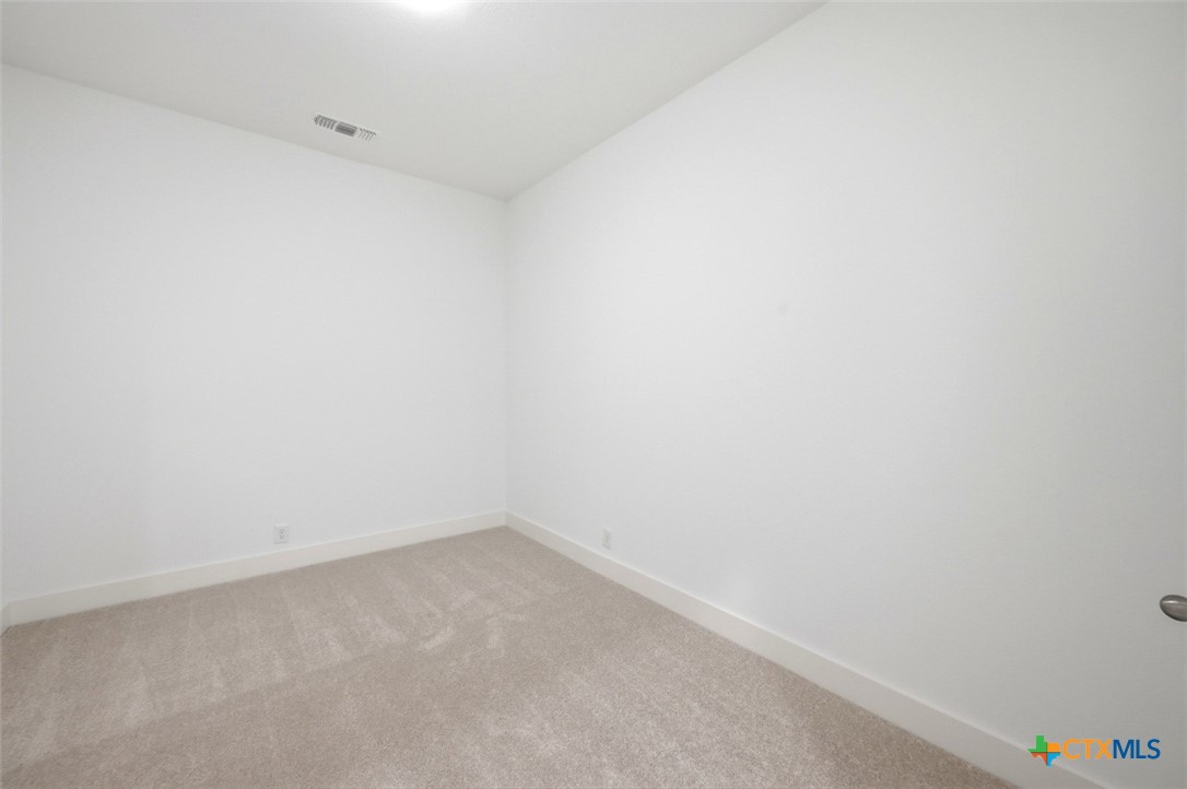 2558 High Ground Property Photo 19