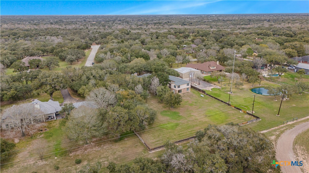 233 Post Oak Bend Property Photo 6
