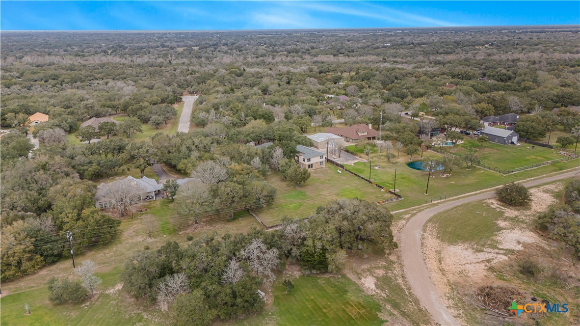 233 Post Oak Bend Property Photo 7