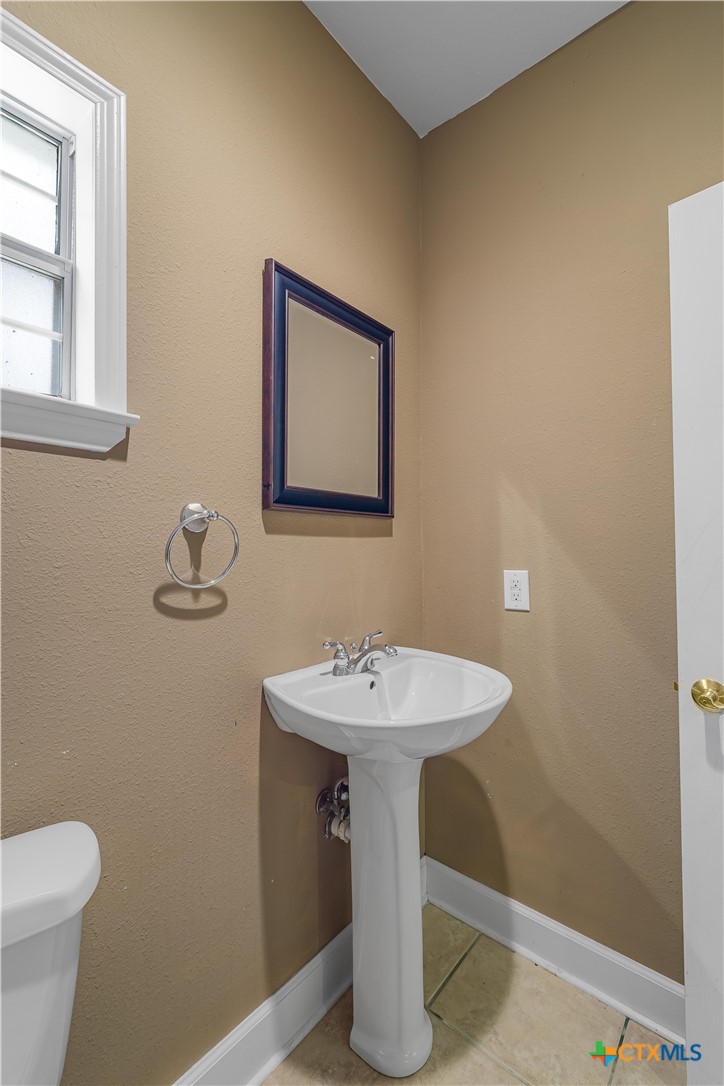 233 Post Oak Bend Property Photo 30