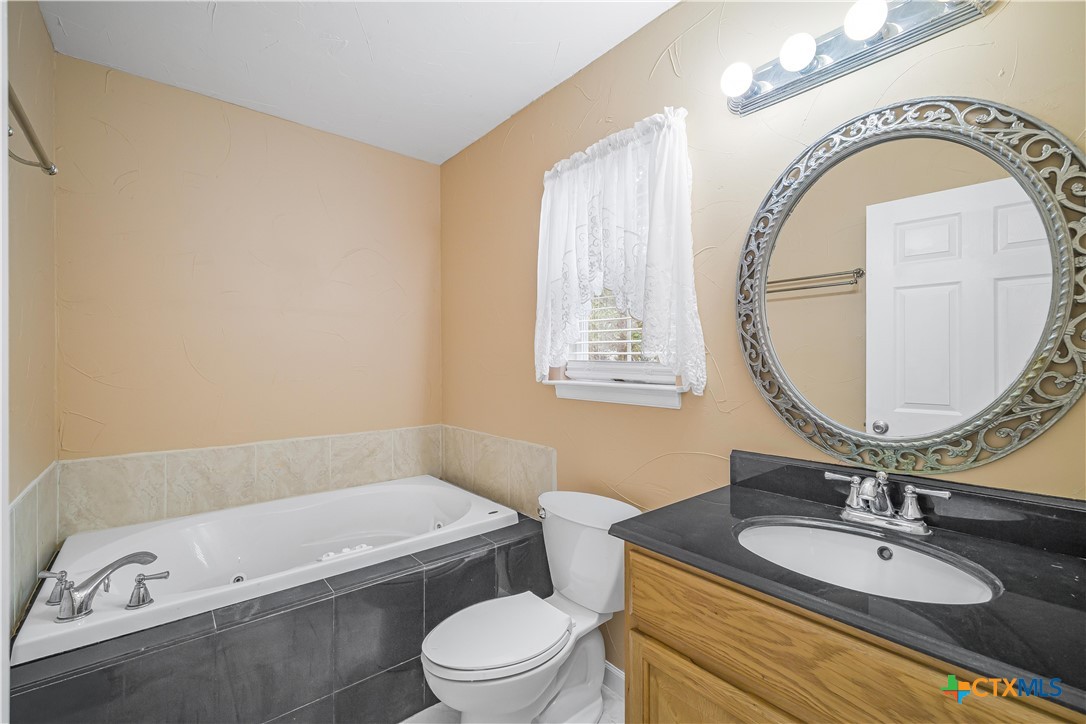 233 Post Oak Bend Property Photo 41