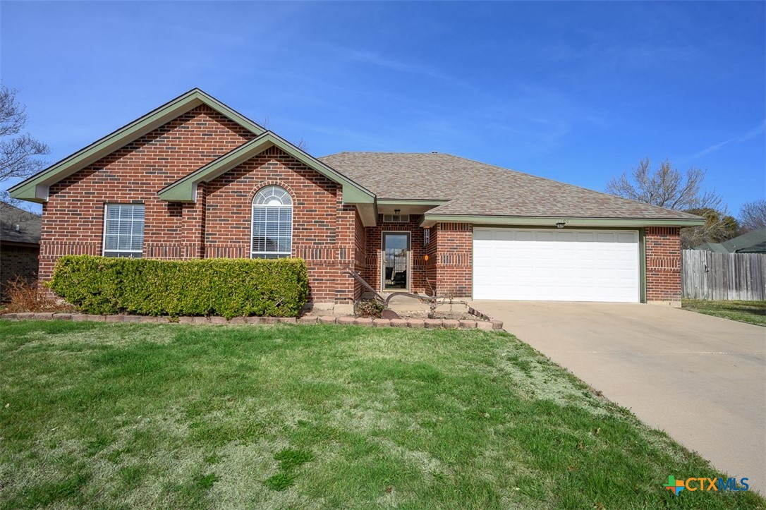 1100 Chablis Drive Property Photo 1