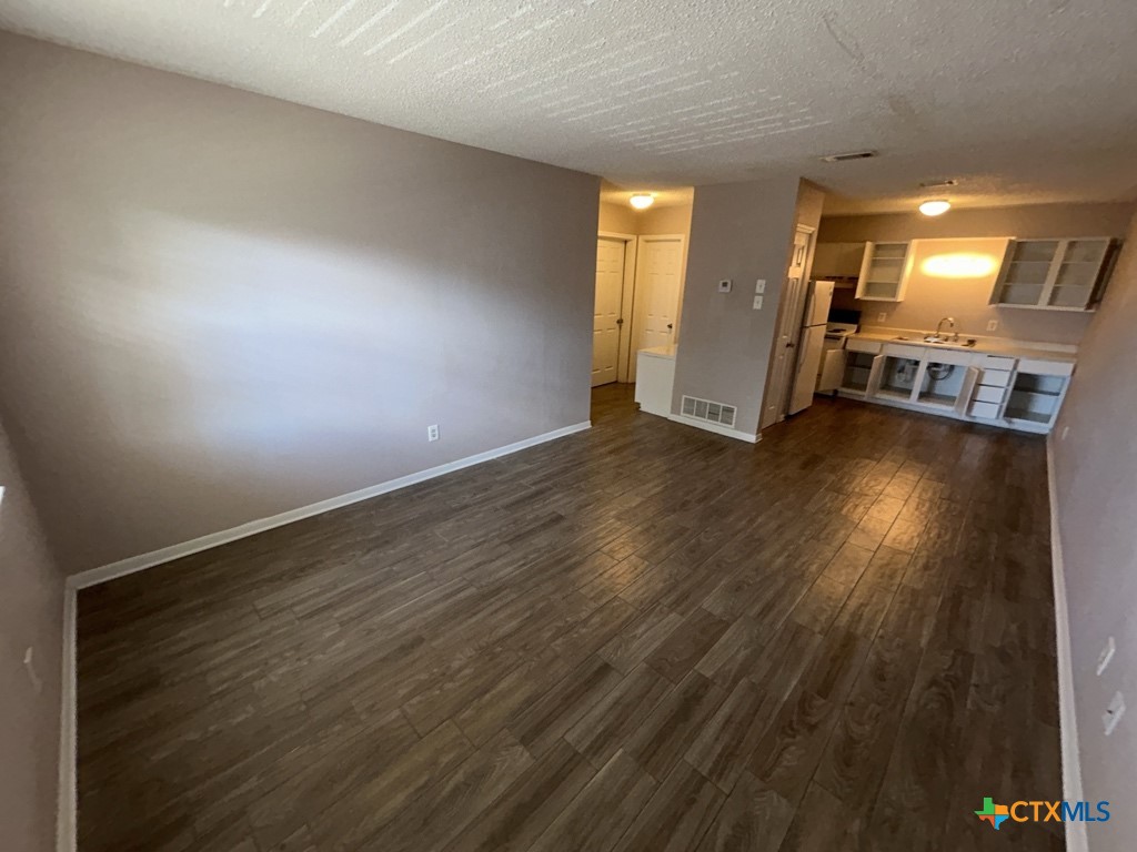 105 Reagan Ave Street Property Photo 1