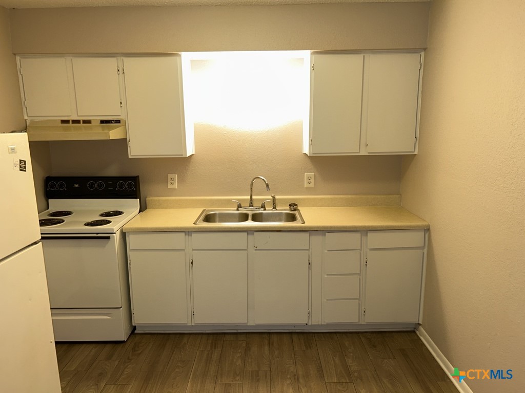 105 Reagan Ave Street Property Photo 3
