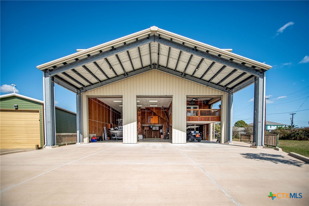 265 Coastal Oaks Loop Property Photo 1