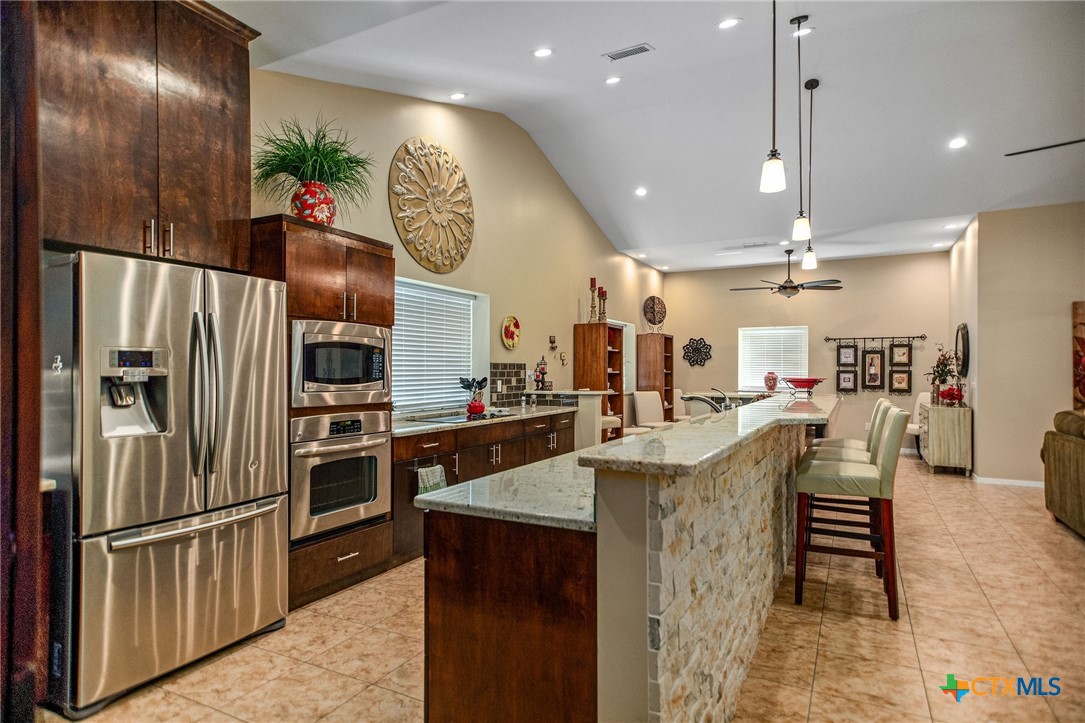 265 Coastal Oaks Loop Property Photo 4