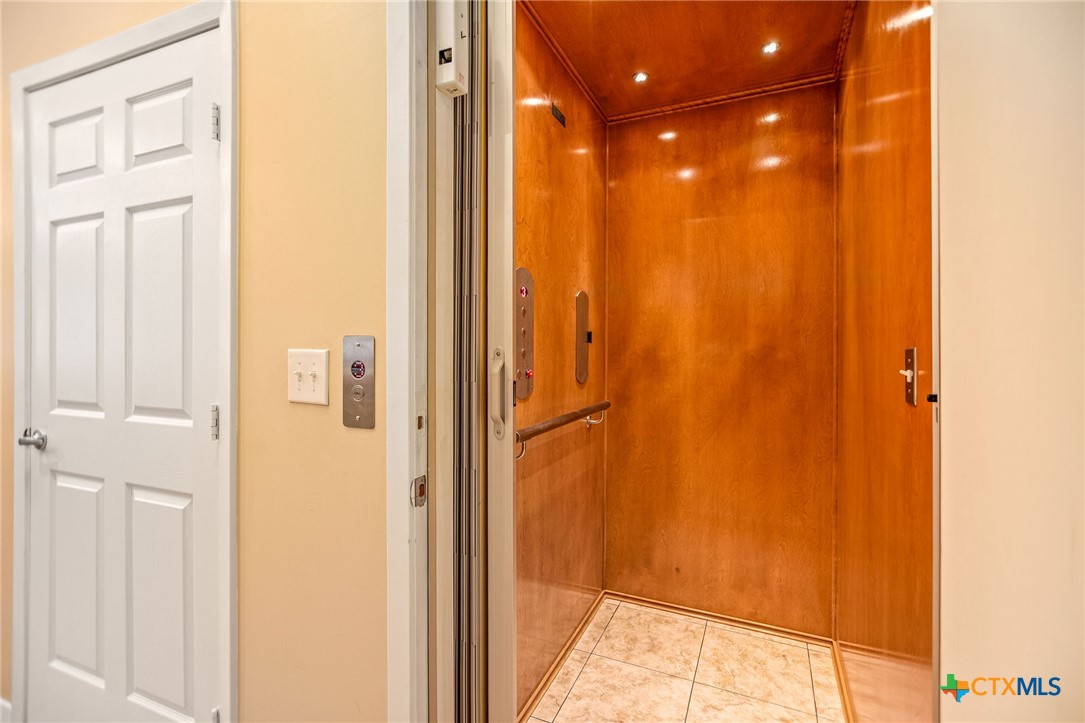 265 Coastal Oaks Loop Property Photo 23