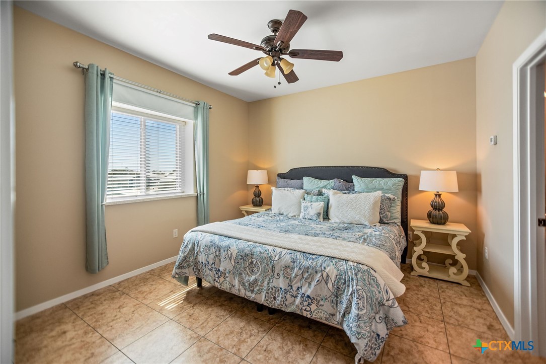 265 Coastal Oaks Loop Property Photo 33
