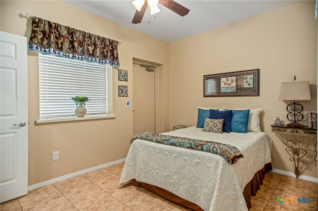 265 Coastal Oaks Loop Property Photo 39