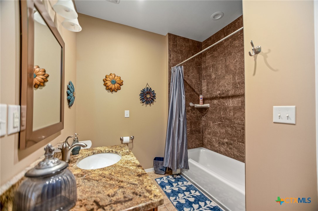 265 Coastal Oaks Loop Property Photo 40