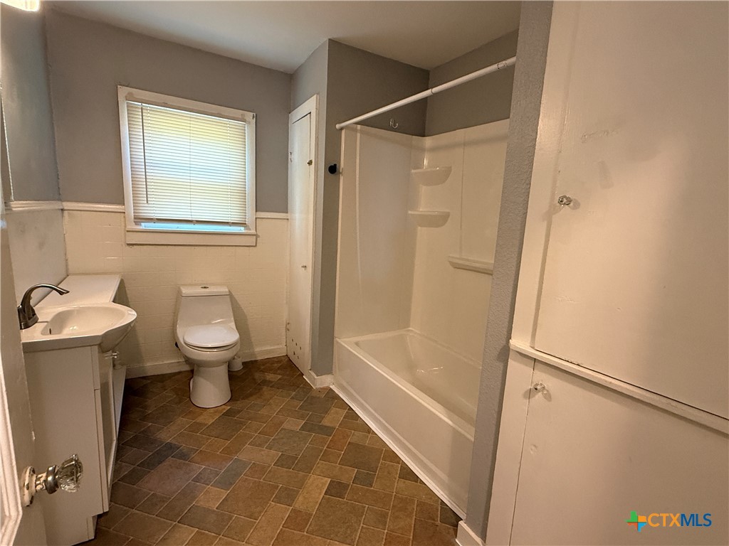 859 Oasis Street Property Photo 10