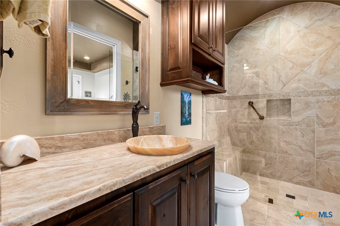 1039 Bluewater Place Property Photo 46