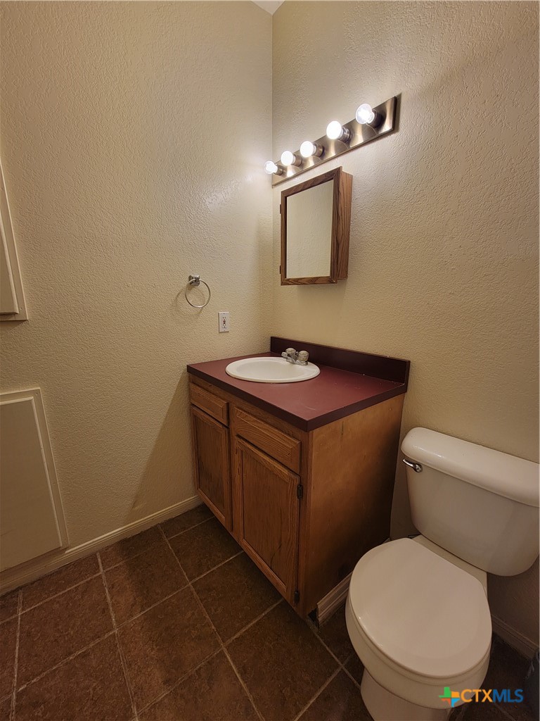 10413 Trimmier Road Property Photo 13