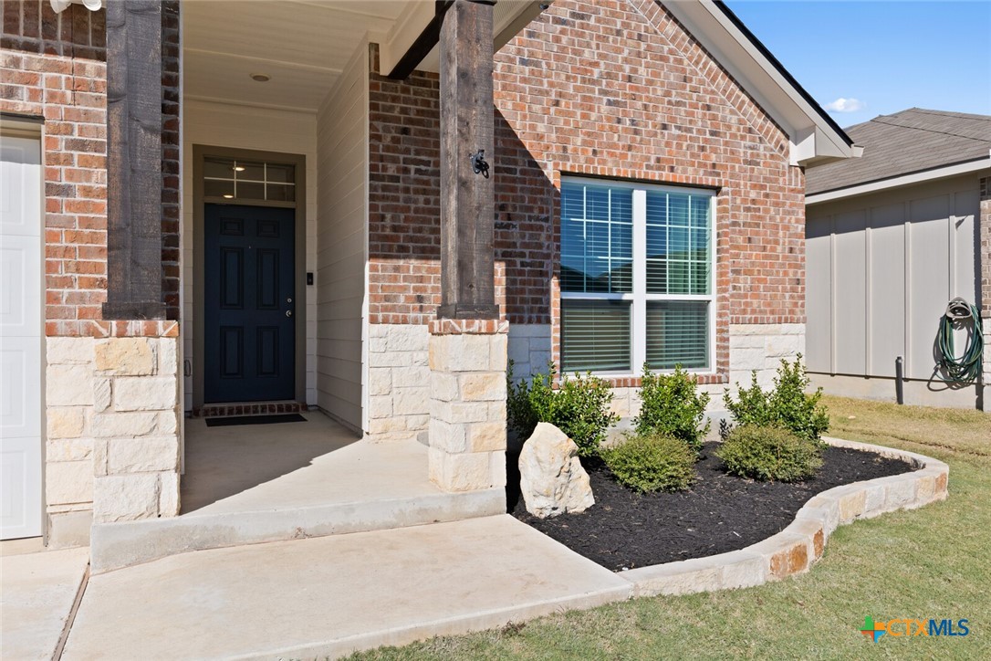 2028 Clear Sky Court Property Photo 3