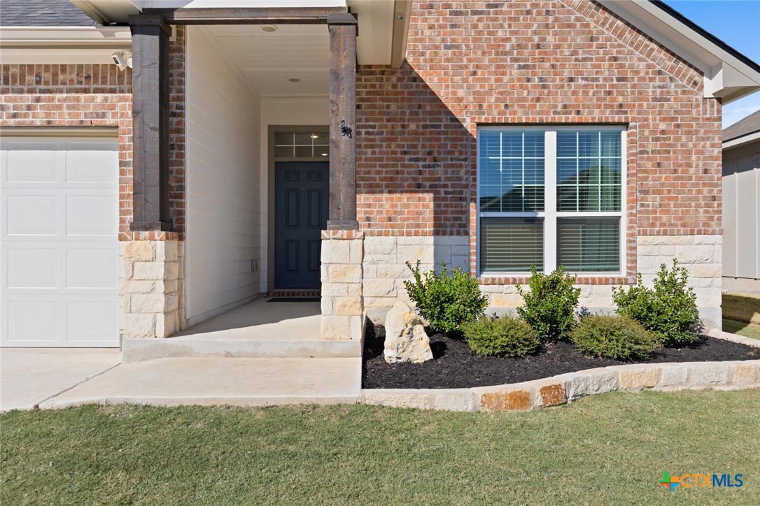 2028 Clear Sky Court Property Photo 6