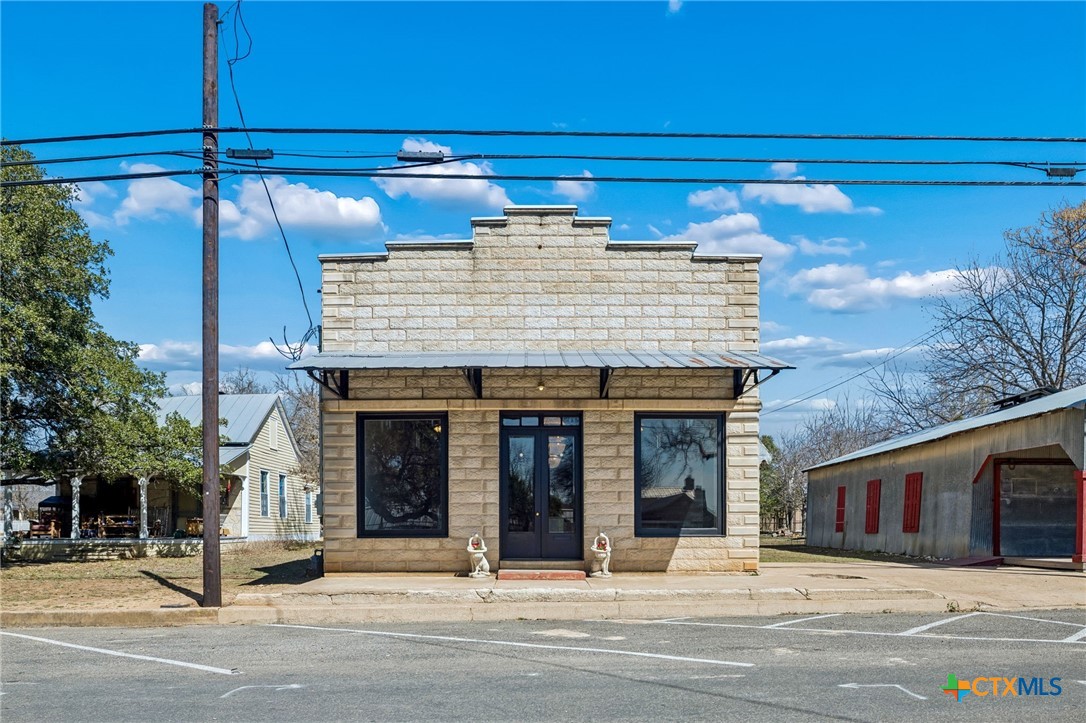 606 High Street Property Photo 1