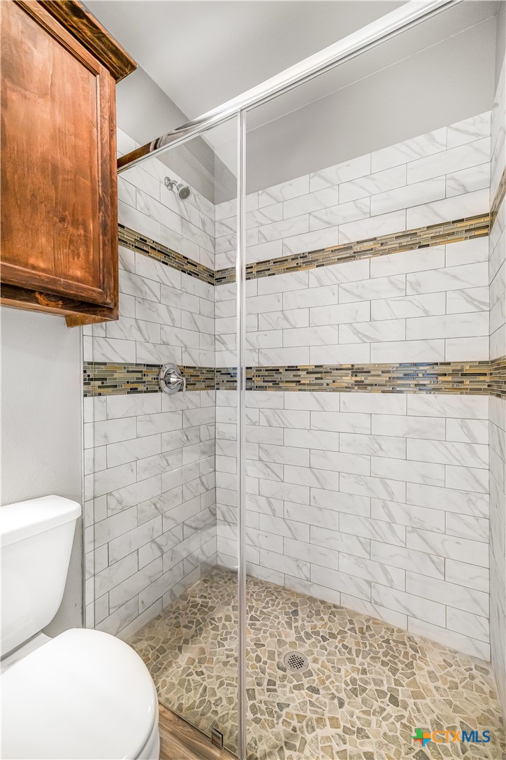 111 Giacomo Drive Property Photo 8